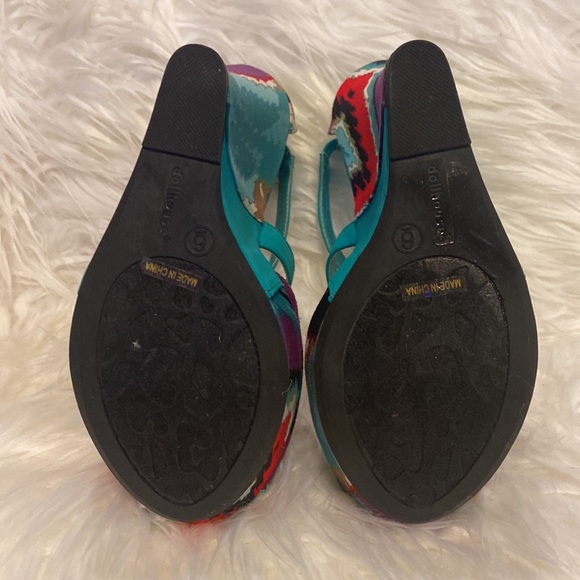 Dollhouse Mayans multi colored platform wedges - Picture 10 of 13